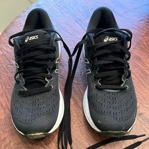 ASICS black gel cumulus sneakers Size 10